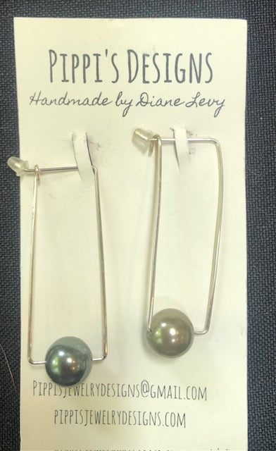 Silver rectangle and pearl earrings