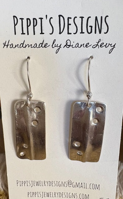 Silver rectangular earrings